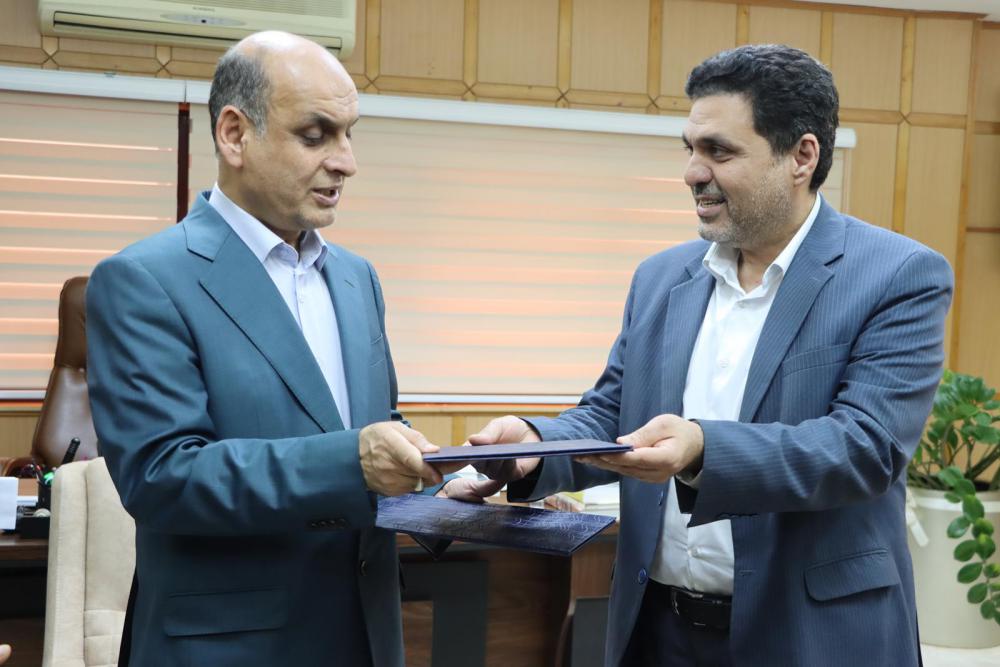 اسناد مالکیت اماکن متعلق به استانداری گیلان تحویل شد