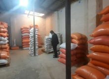 کشف ۷۷ تن برنج احتکار شده در صومعه سرا