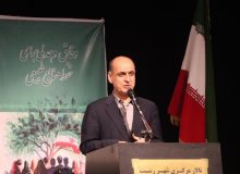 توجه همگان به کاشت درخت و حفظ منابع طبیعی ضروری است