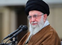 رهبر انقلاب: ترویج و آموزش نماز تکلیف حتمی دستگاه‌های دینی و متدیّنین است